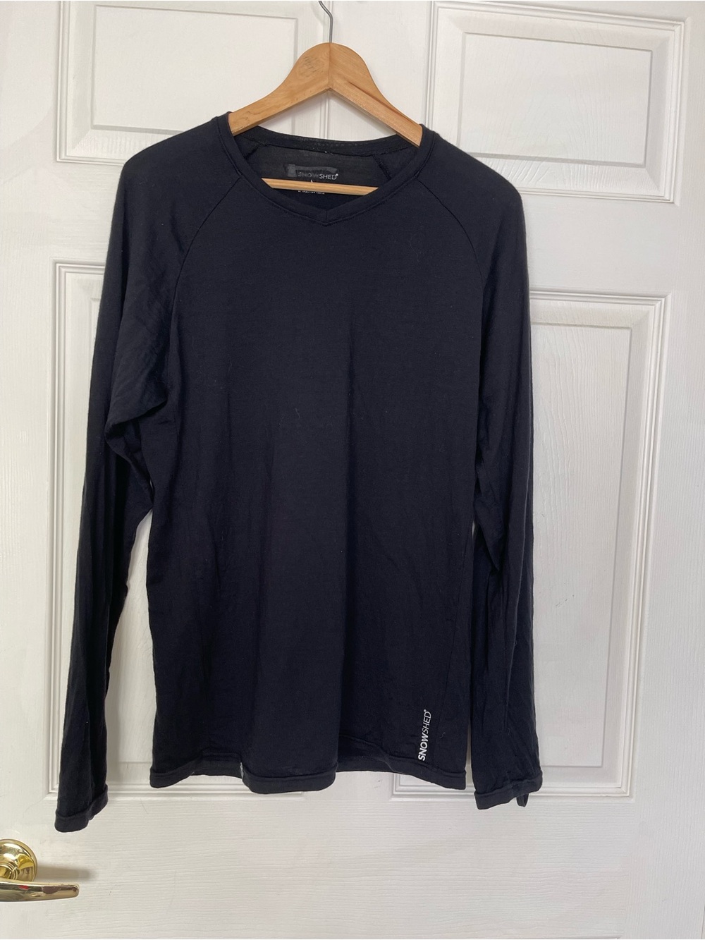 Merino wool base layer travel shirt layering long sleeve men’s comfort